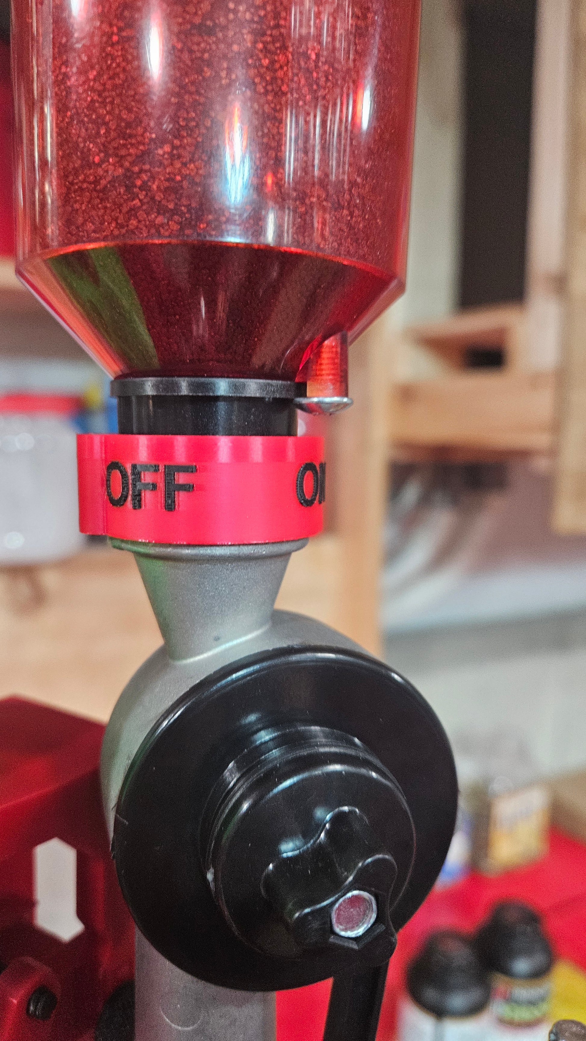 On/OFF Indicator compatible W/ Lee 6 Pack Powder Hopper – 3d Reloaded